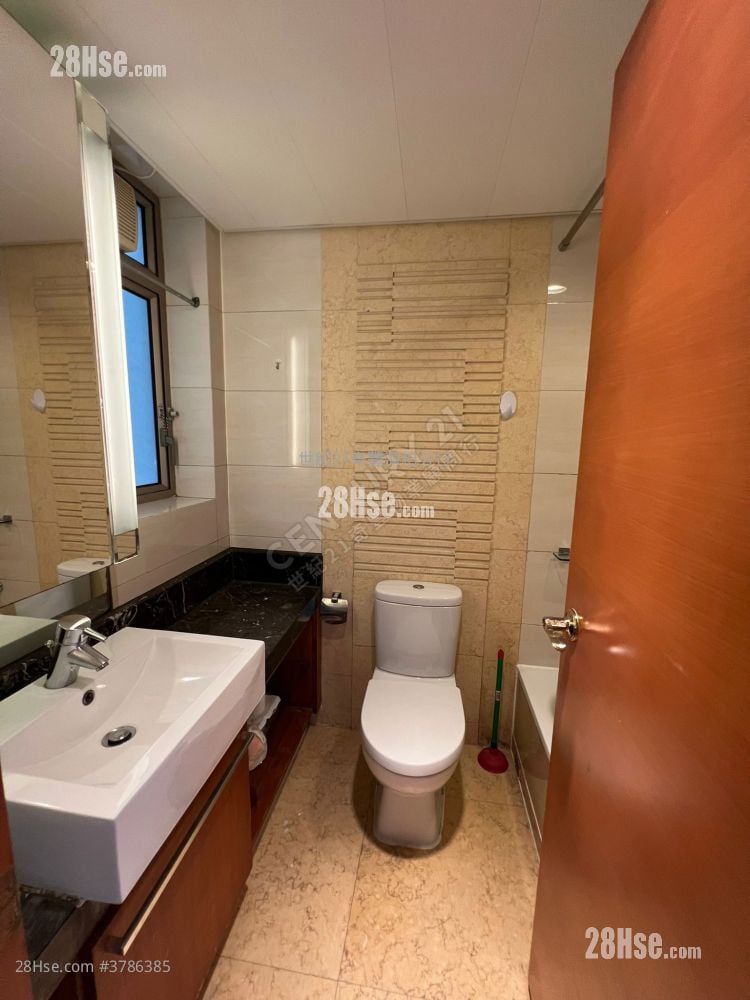 银湖天峰 租盘 2 房 , 1 浴室 572 平方尺