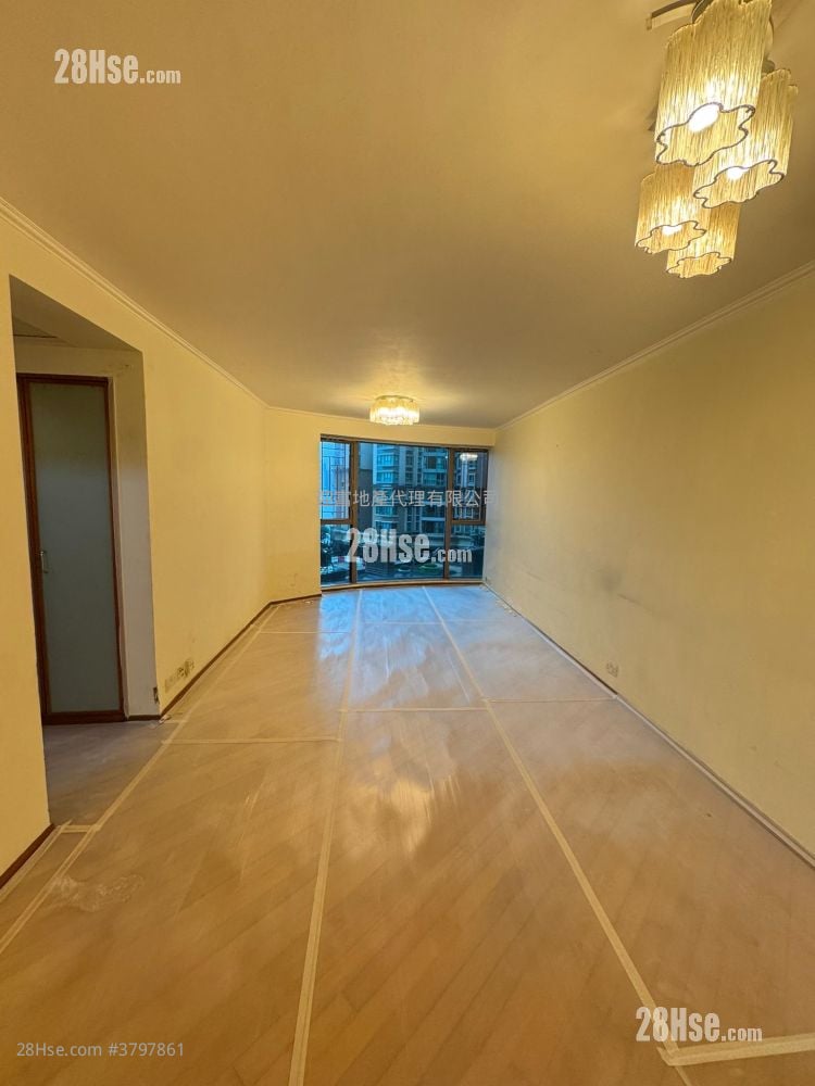 海逸豪园 租盘 3 房 , 2 浴室 880 平方尺