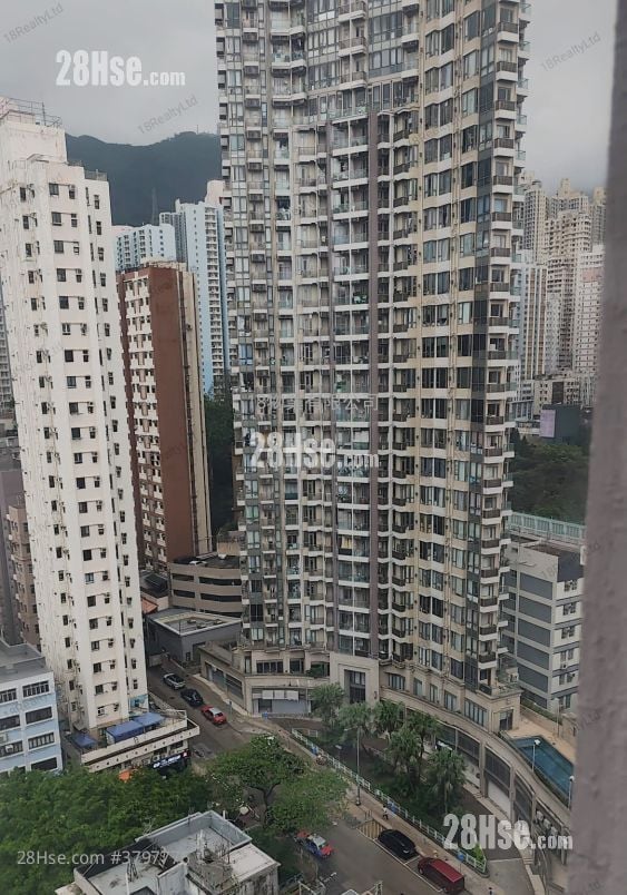Fung Wong Chuen Building Sell 2 Bedrooms , 1 Bathroom 475 ft²