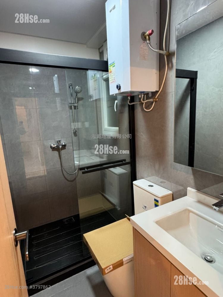 美发大厦 租盘 2 房 , 1 浴室 339 平方尺