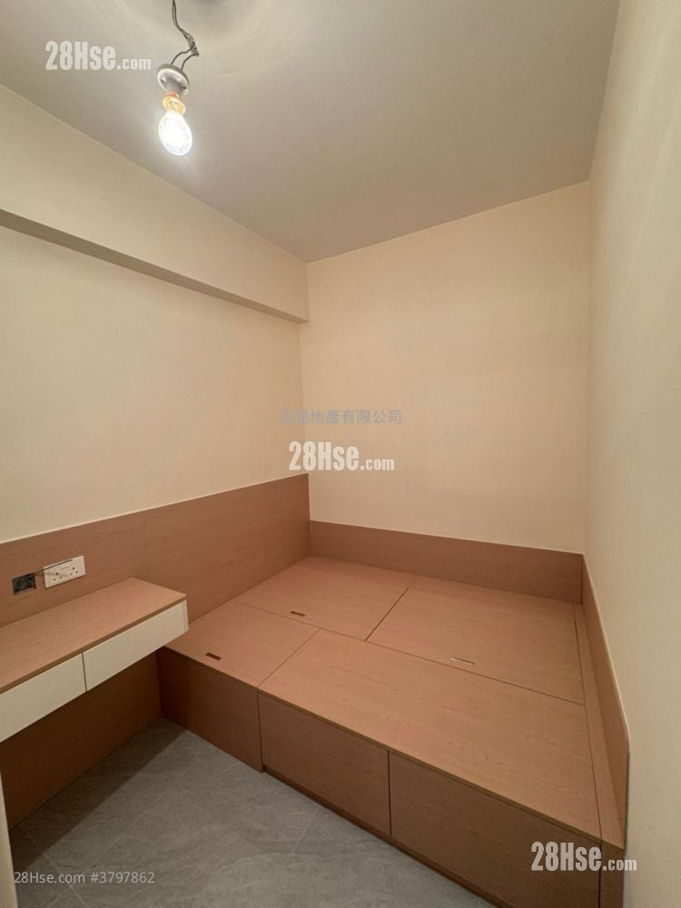 美发大厦 租盘 2 房 , 1 浴室 339 平方尺