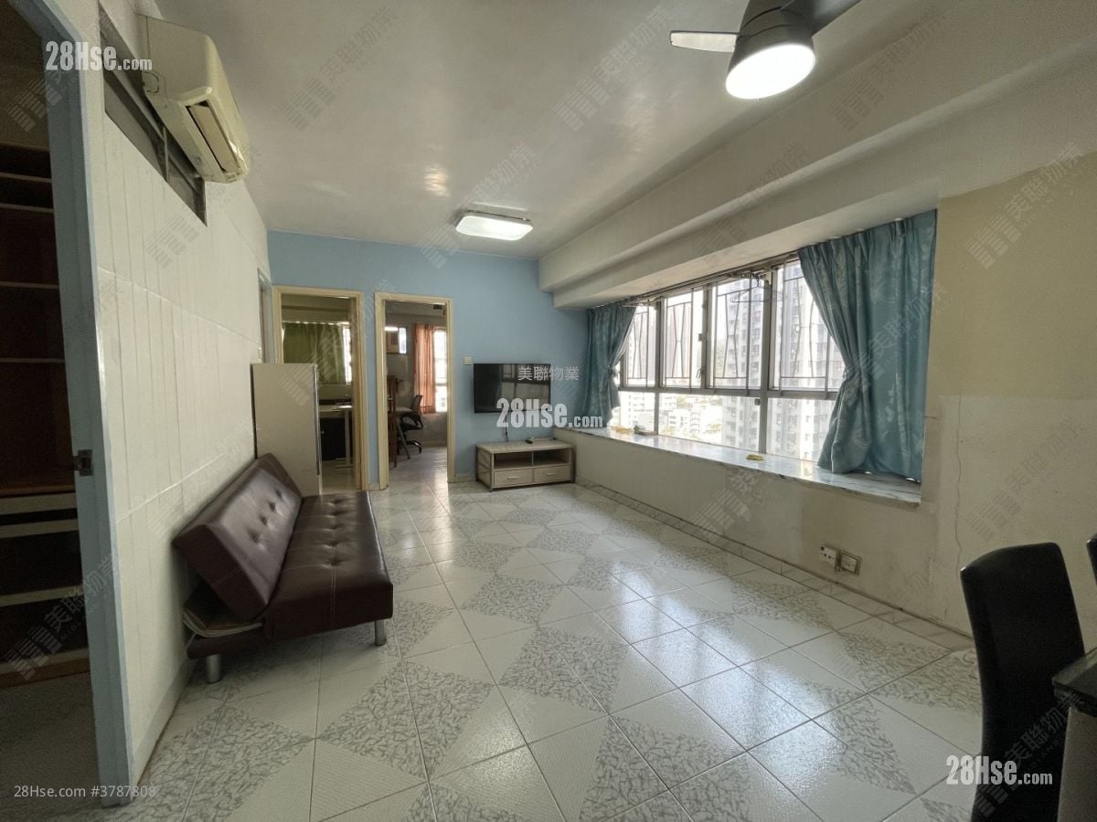 Hong Lai Garden Sell 2 Bedrooms 473 ft²