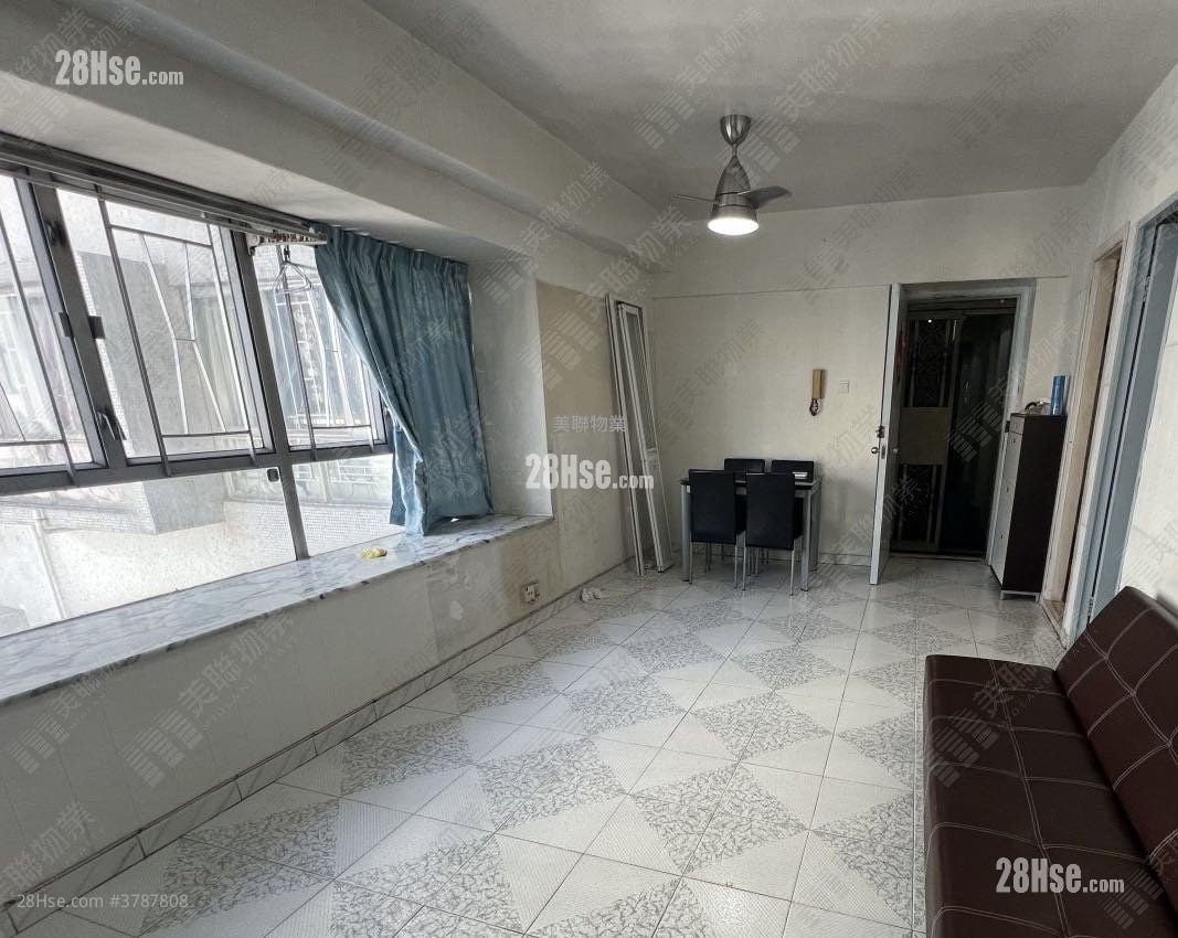 Hong Lai Garden Sell 2 Bedrooms 473 ft²