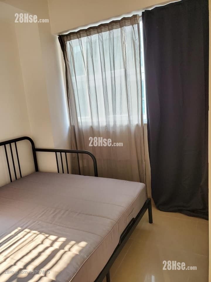 Tonnochy Towers Sell 2 Bedrooms , 1 Bathroom 354 ft²