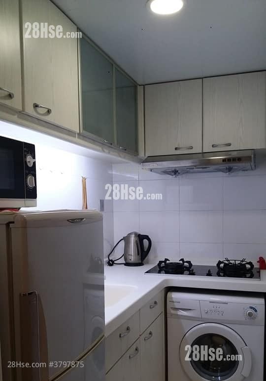 Tonnochy Towers Sell 2 Bedrooms , 1 Bathroom 354 ft²