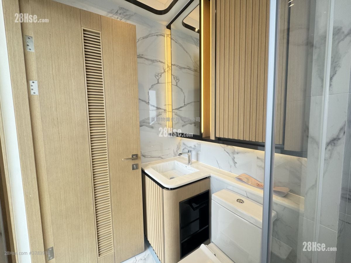 Nexus Grand Rental 2 Bedrooms , 1 Bathroom 293 ft²