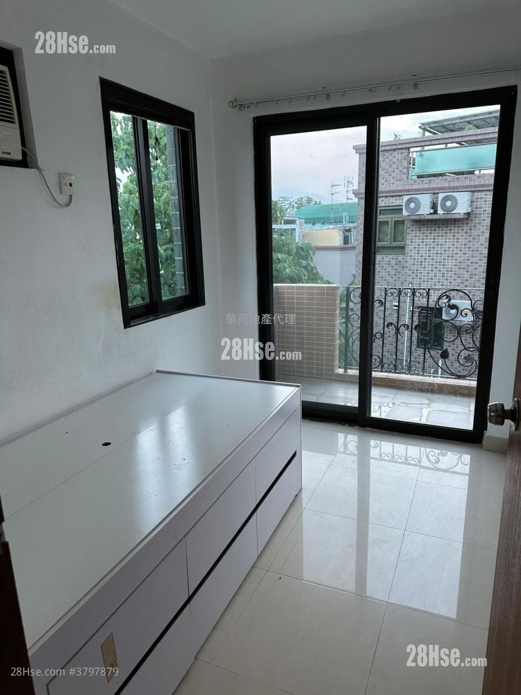 村屋 租盘 3 房 , 1 浴室 700 平方尺