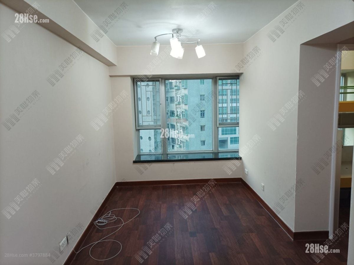 Summit Terrace Sell 2 Bedrooms , 1 Bathroom 435 ft²