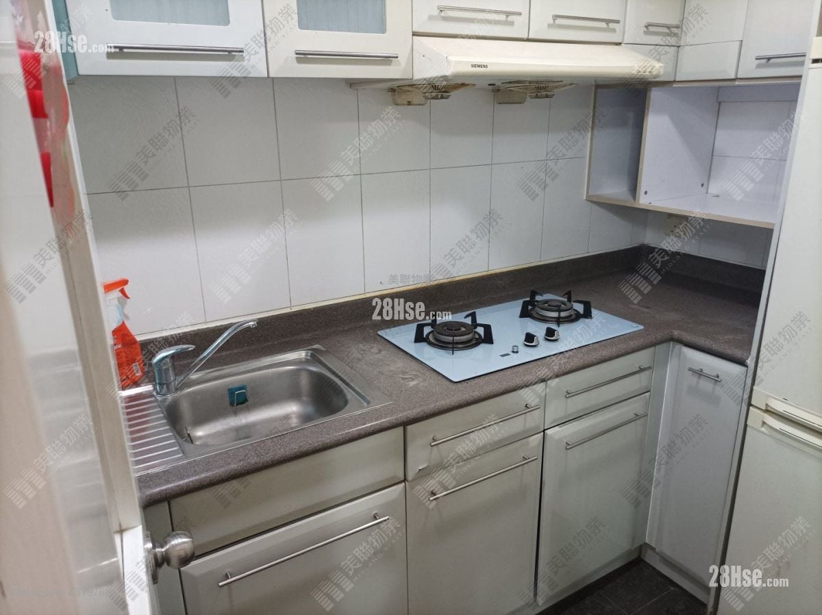 Summit Terrace Sell 2 Bedrooms , 1 Bathroom 435 ft²