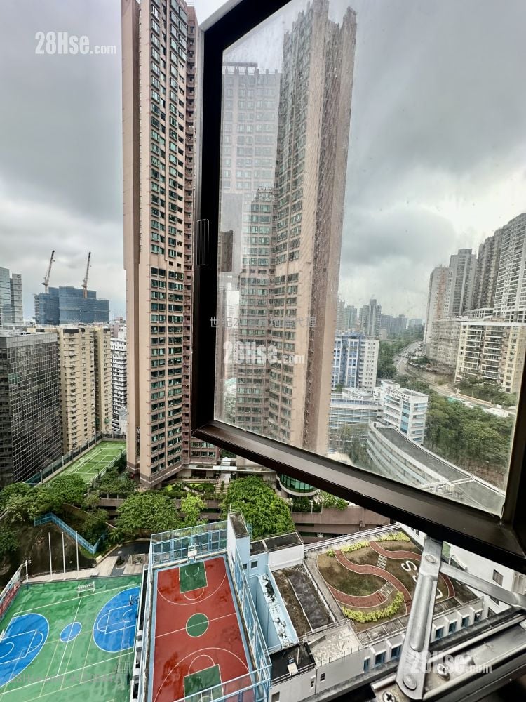 Fortress Garden Sell 3 Bedrooms , 2 Bathrooms 652 ft²