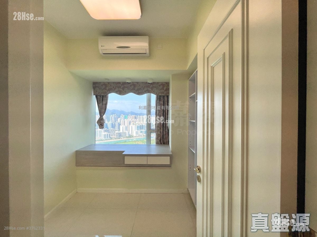 致蓝天 售盘 4 房 , 3 浴室 930 平方尺