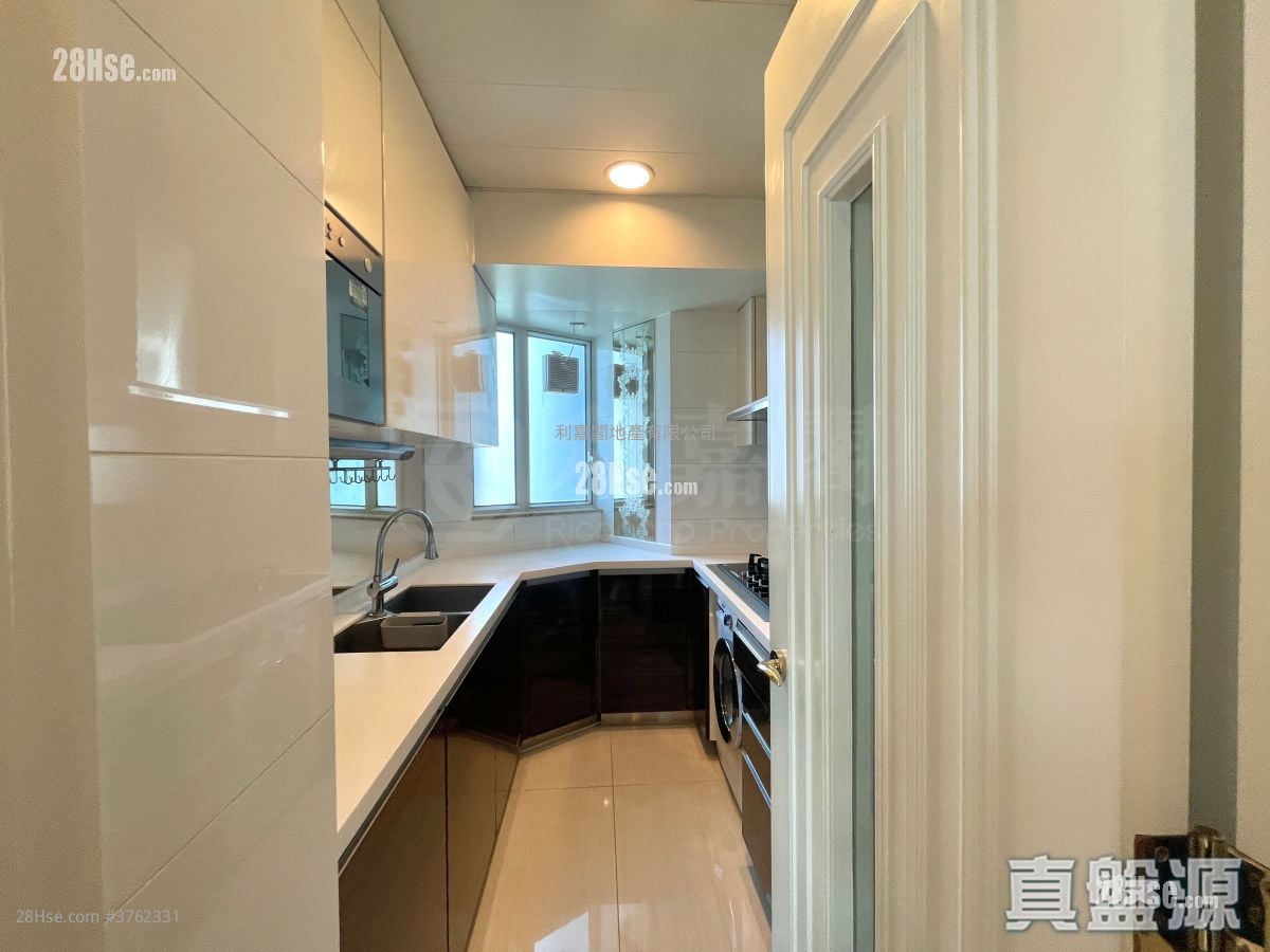 致蓝天 售盘 4 房 , 3 浴室 930 平方尺