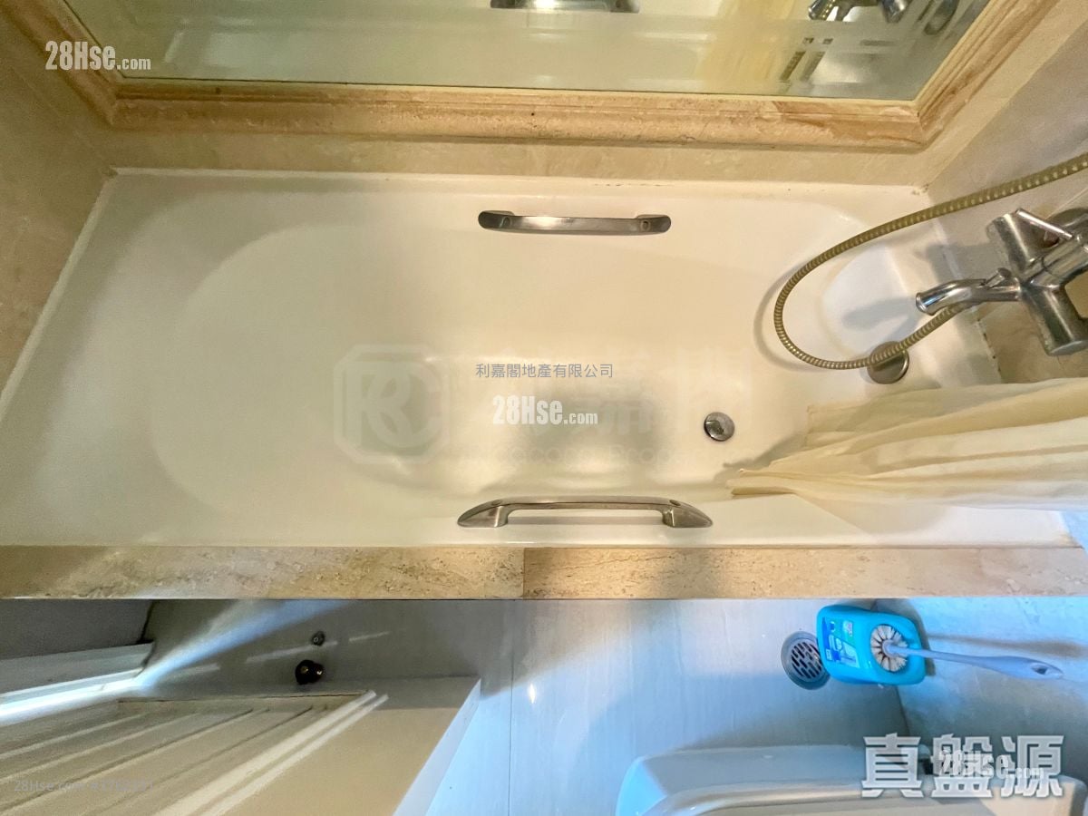 致蓝天 售盘 4 房 , 3 浴室 930 平方尺