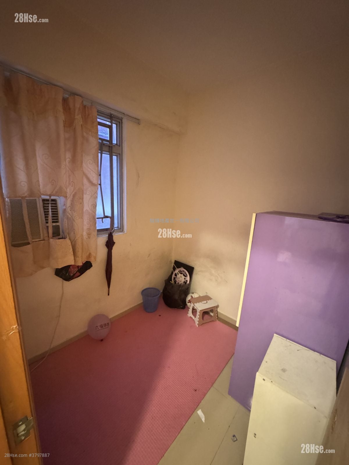 Cheong Fai Mansion Rental 2 Bedrooms , 1 Bathroom 269 ft²