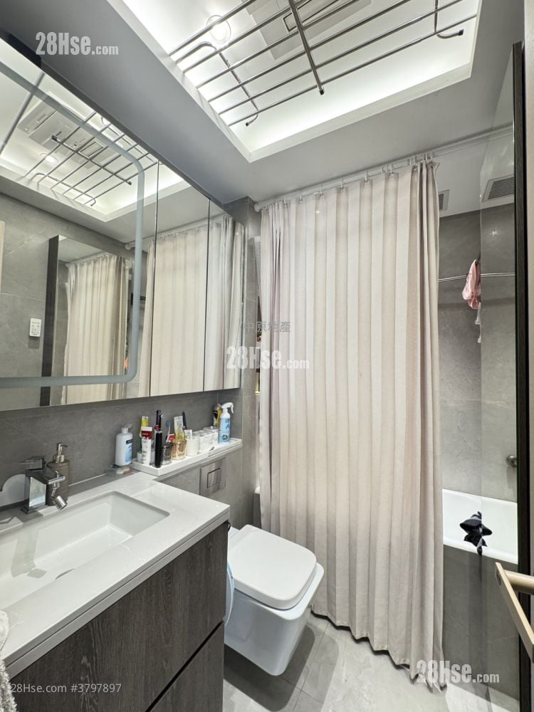 一号银海 售盘 3 房 , 2 浴室 969 平方尺