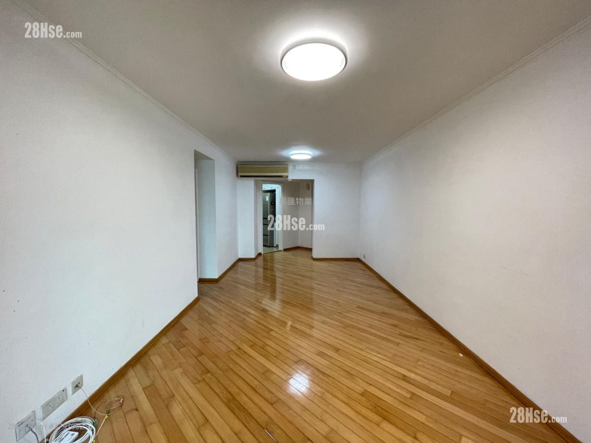 海逸豪园 售盘 4 房 , 2 浴室 886 平方尺