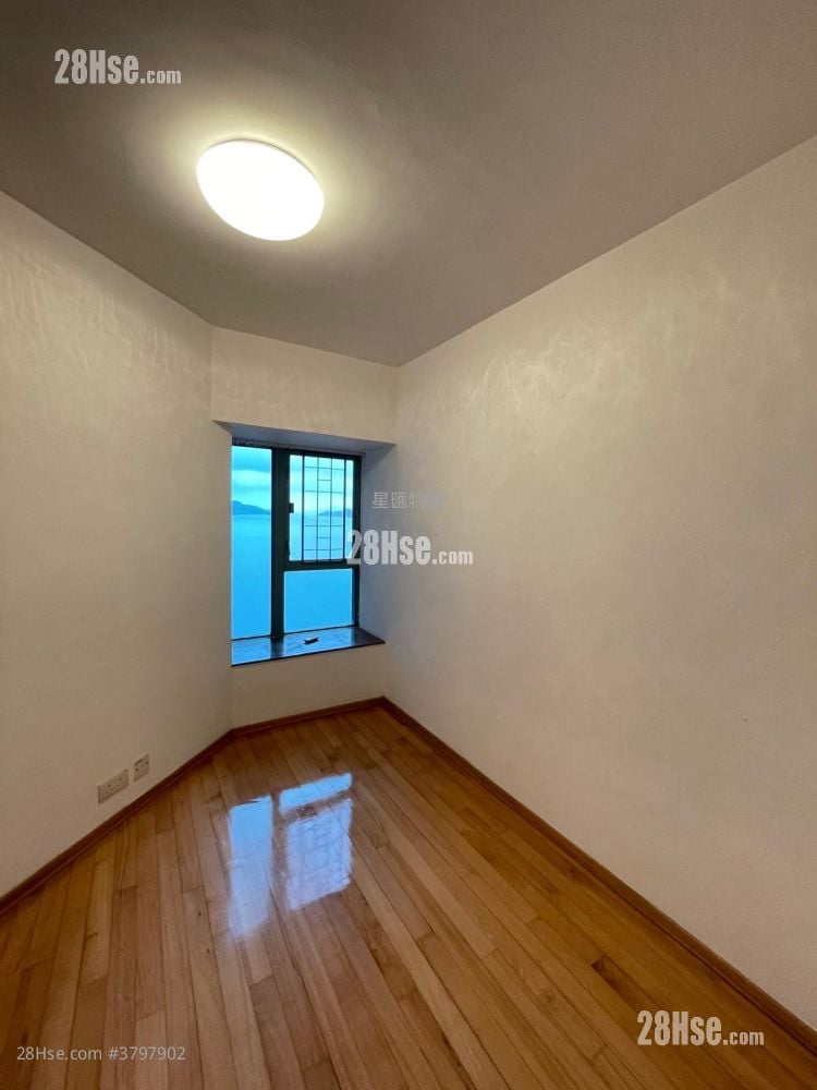 海逸豪园 售盘 4 房 , 2 浴室 886 平方尺