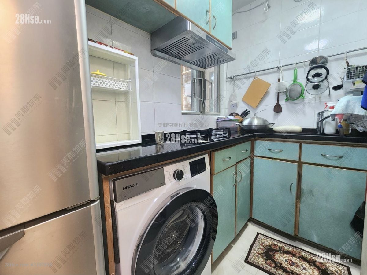 Peony Height Sell 3 Bedrooms , 1 Bathroom 540 ft²