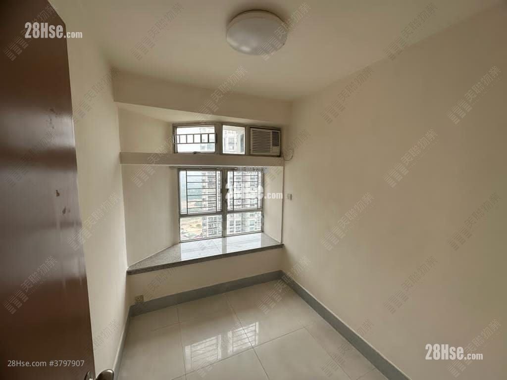 Kingswood Villas Rental 3 Bedrooms , 1 Bathroom 547 ft²