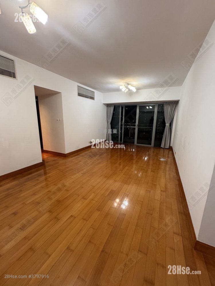 君临天下 售盘 3 房 , 2 浴室 1,051 平方尺