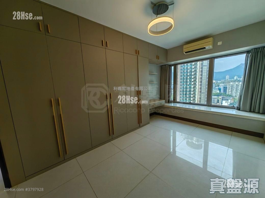 Celestial Heights Sell 3 Bedrooms 1,252 ft²