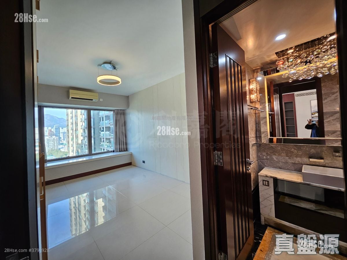 Celestial Heights Sell 3 Bedrooms 1,252 ft²