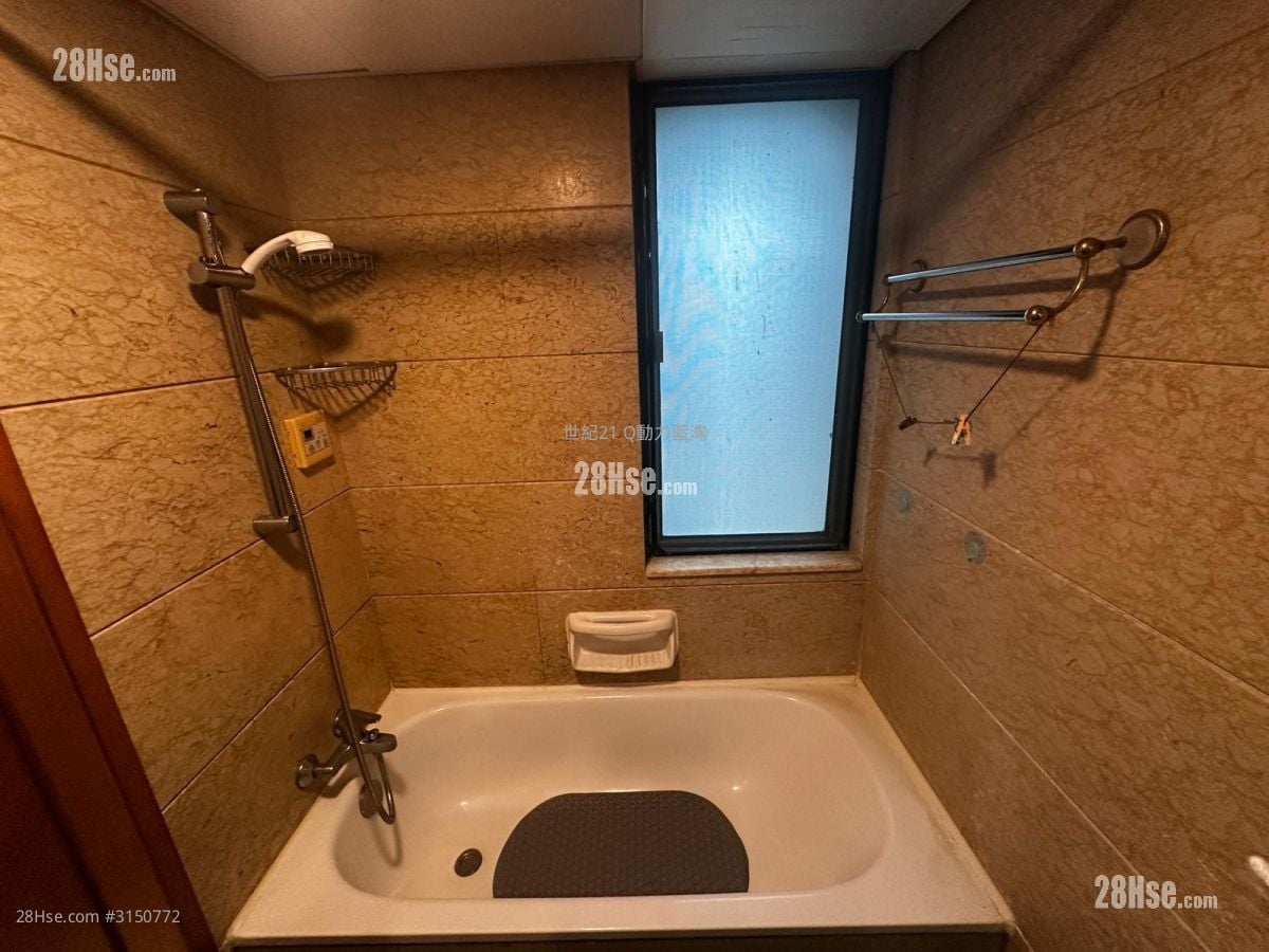 Island Resort Sell 2 Bedrooms , 1 Bathroom 455 ft²