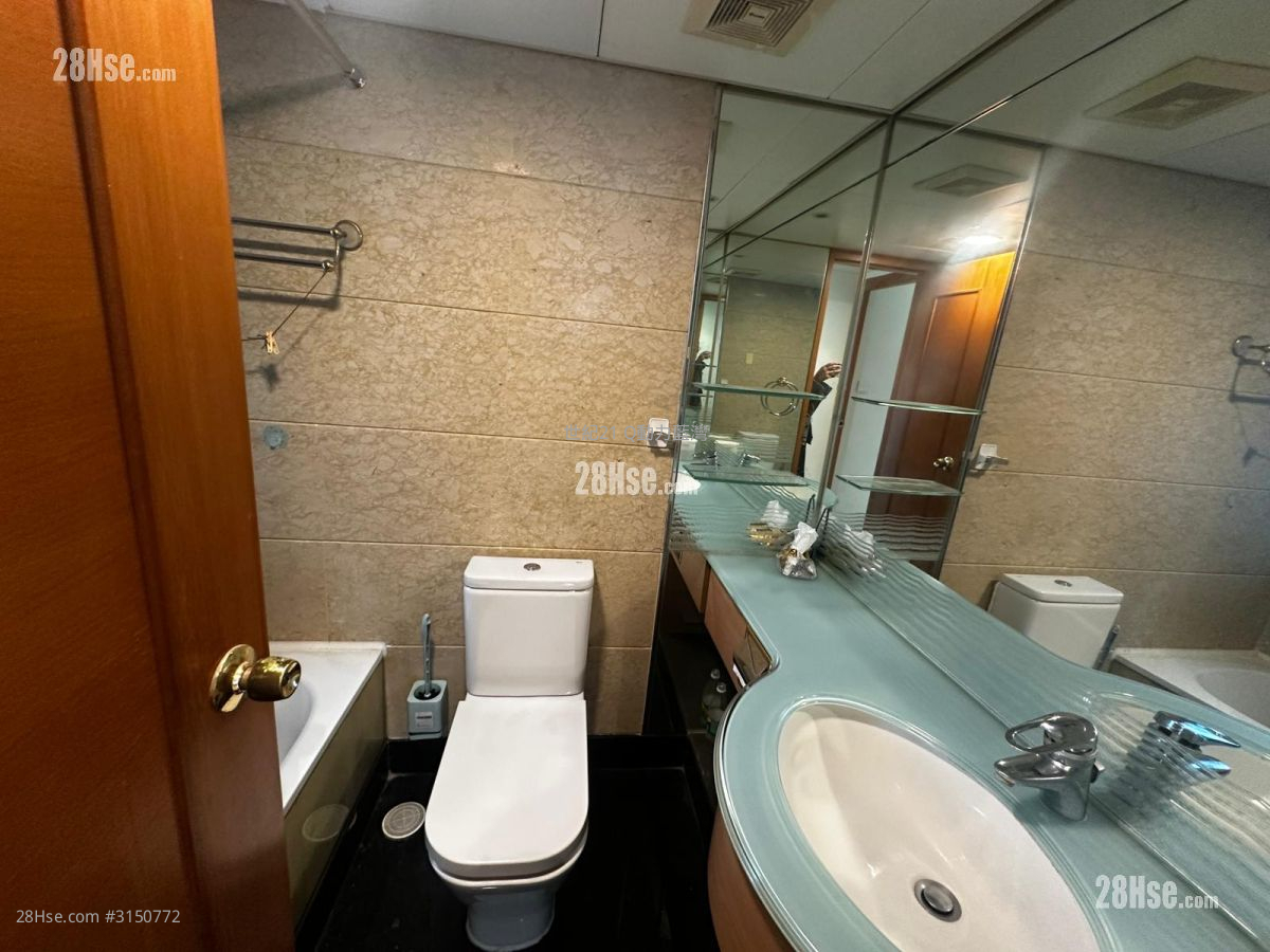 Island Resort Sell 2 Bedrooms , 1 Bathroom 455 ft²