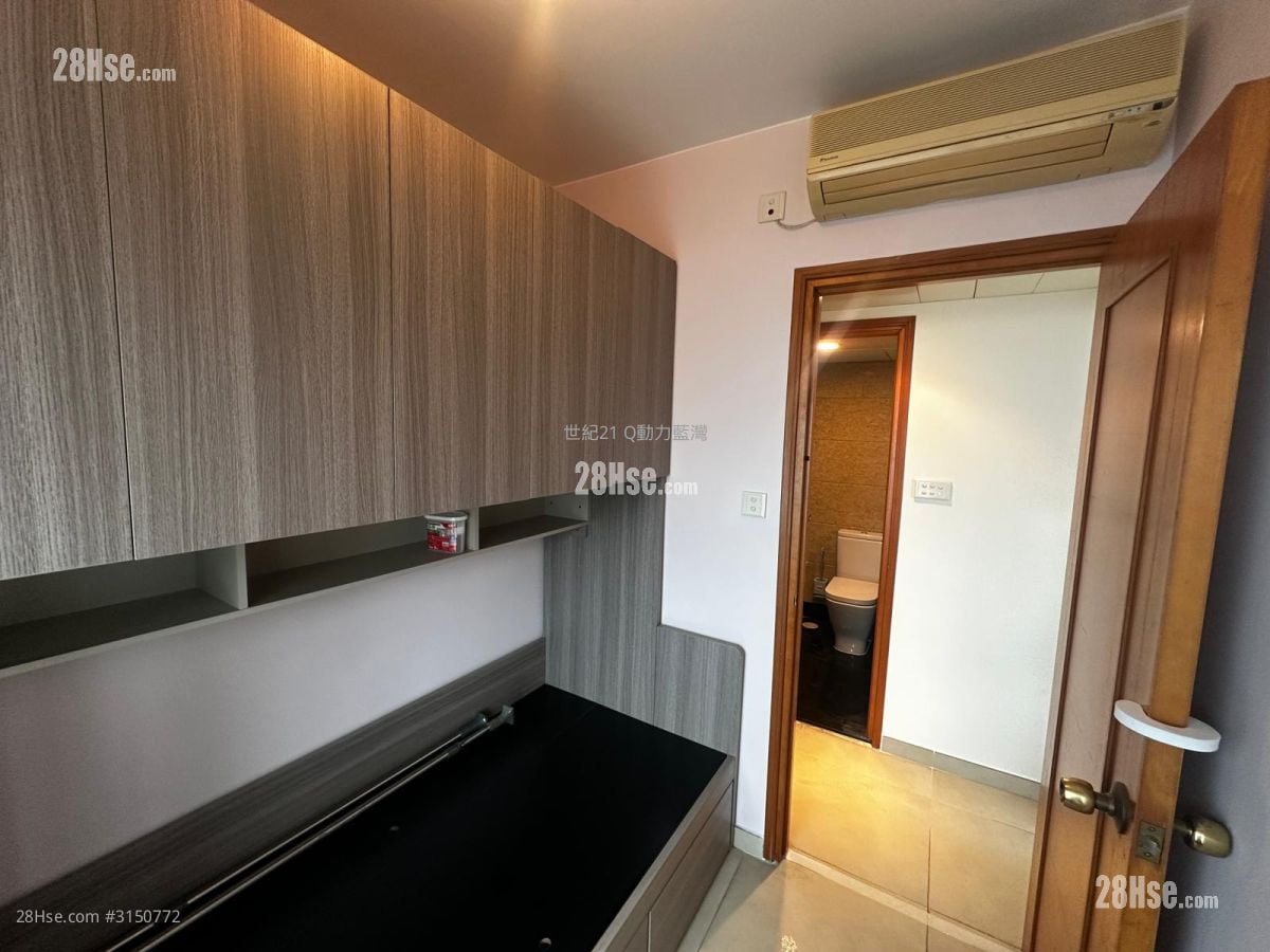 Island Resort Sell 2 Bedrooms , 1 Bathroom 455 ft²