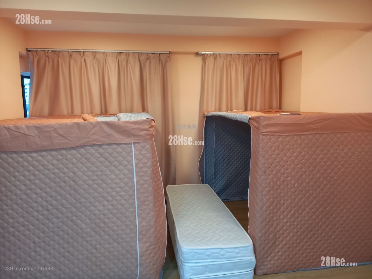 Marina Lodge Sell 257 ft²