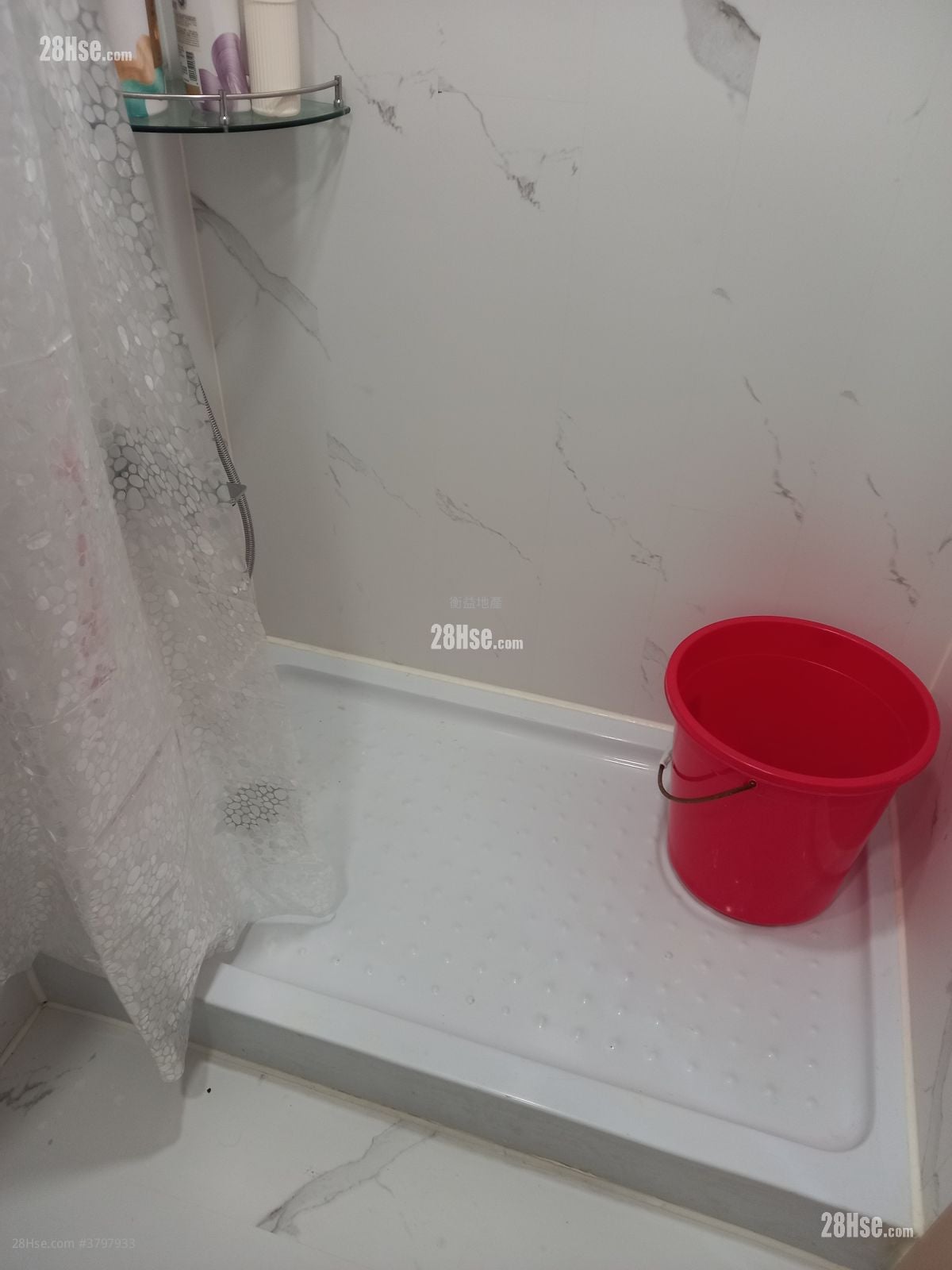 Marina Lodge Sell 257 ft²