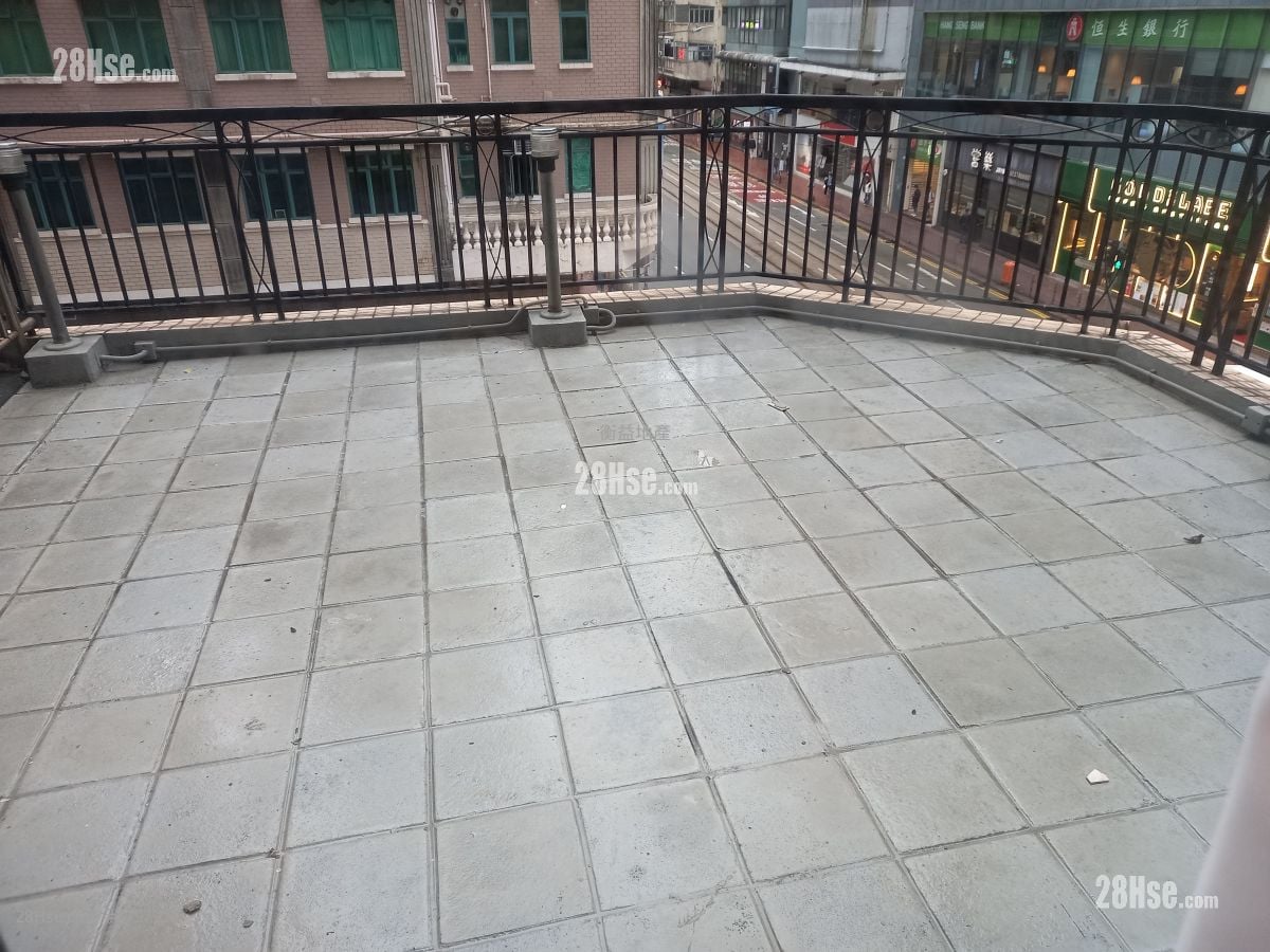 Marina Lodge Sell 257 ft²