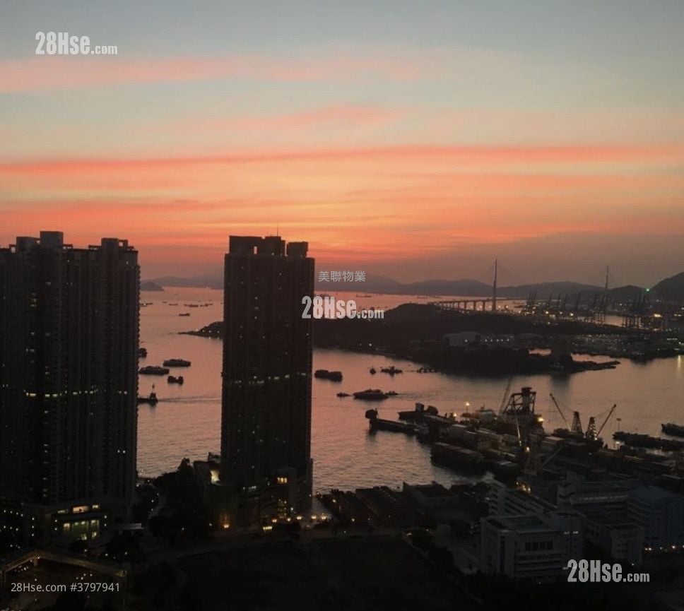 Harbour Green Rental 2 Bedrooms , 1 Bathroom 478 ft²