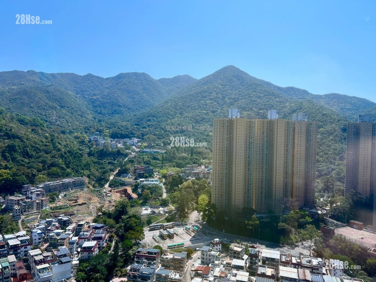 Castello Sell 3 Bedrooms , 2 Bathrooms 901 ft²