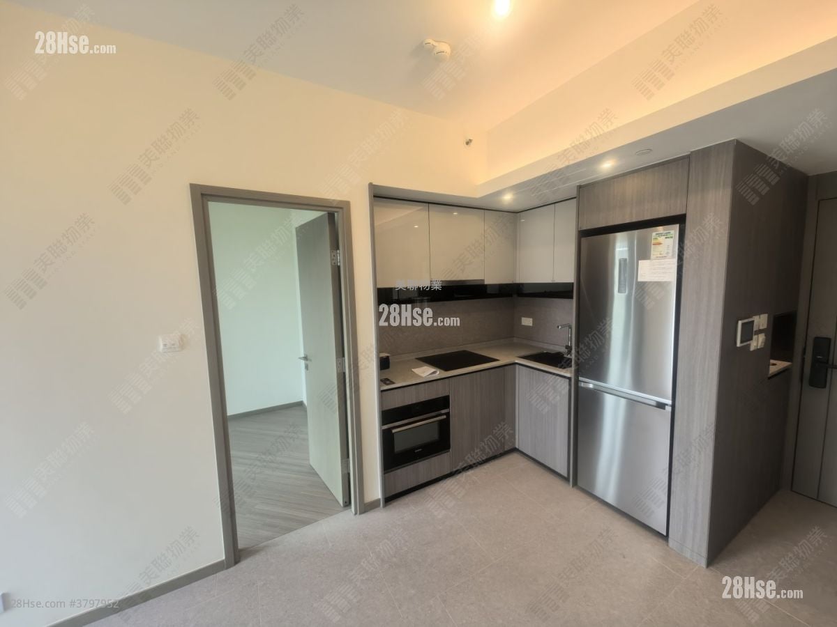 Yoho West Rental 410 ft²