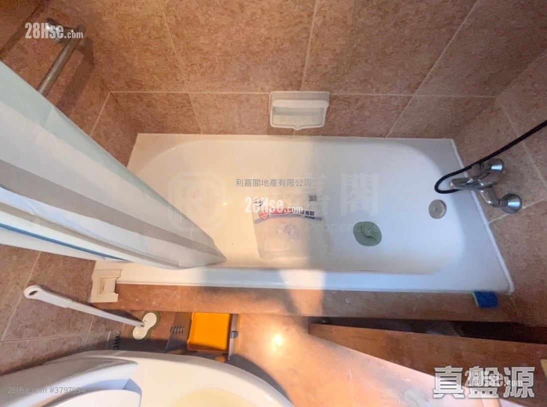 The Metro City Sell 2 Bedrooms , 1 Bathroom 363 ft²