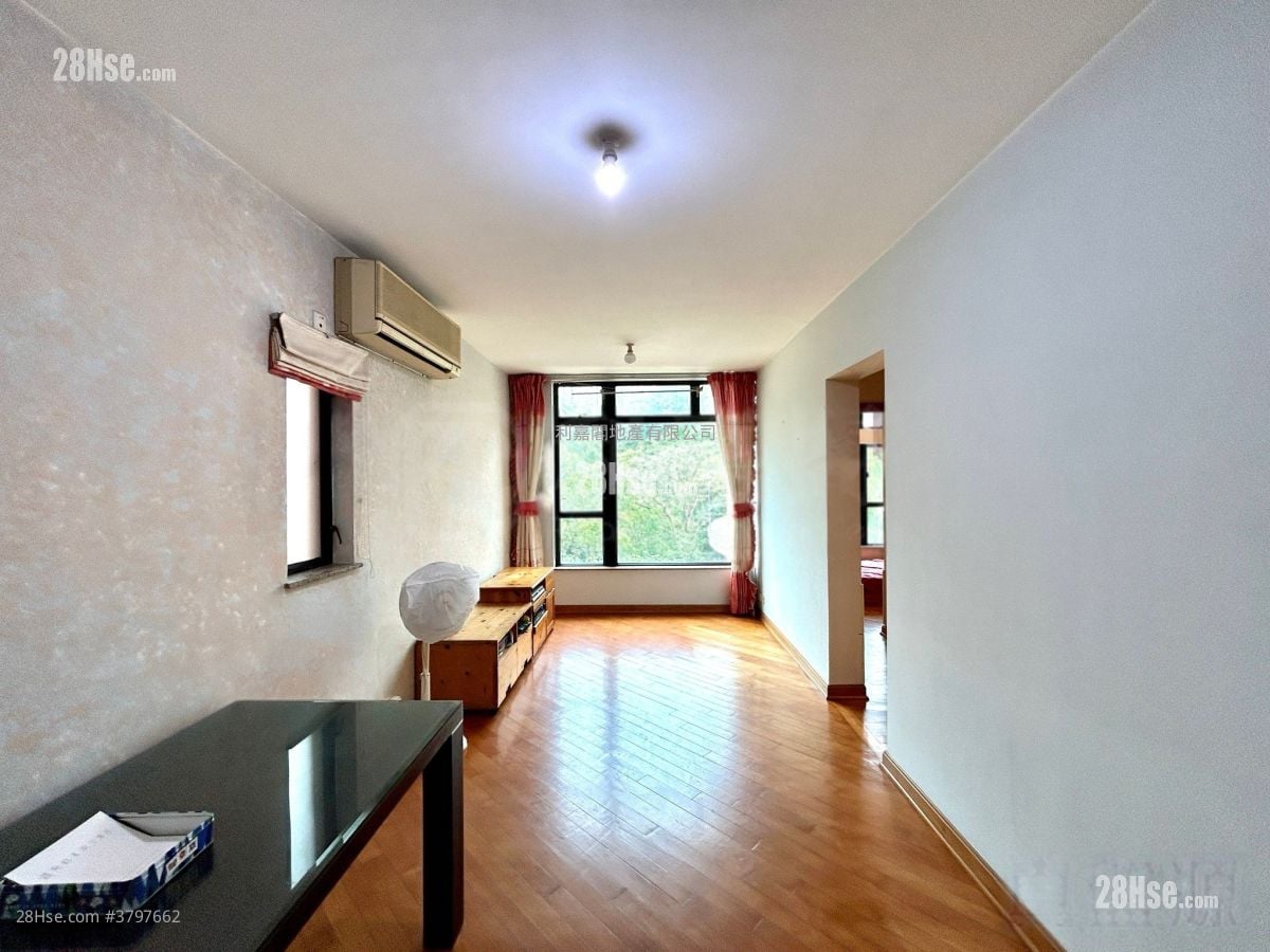 晓峰园 售盘 2 房 , 1 浴室 548 平方尺