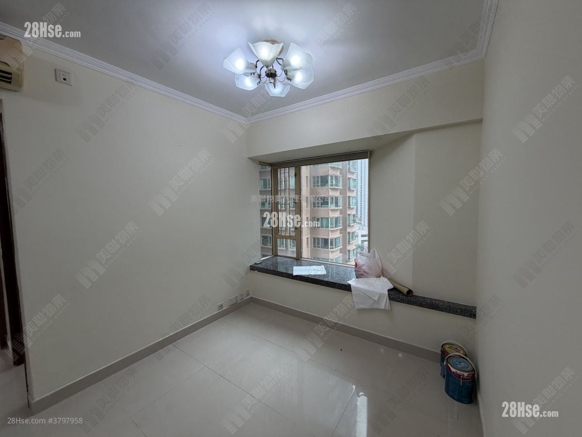 La Cite Noble Rental 2 Bedrooms , 1 Bathroom 434 ft²