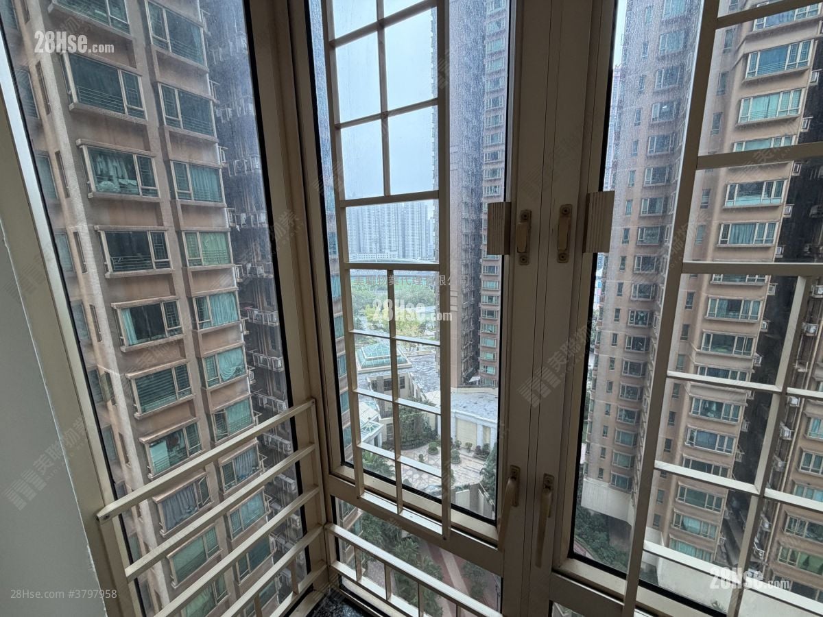 La Cite Noble Rental 2 Bedrooms , 1 Bathroom 434 ft²