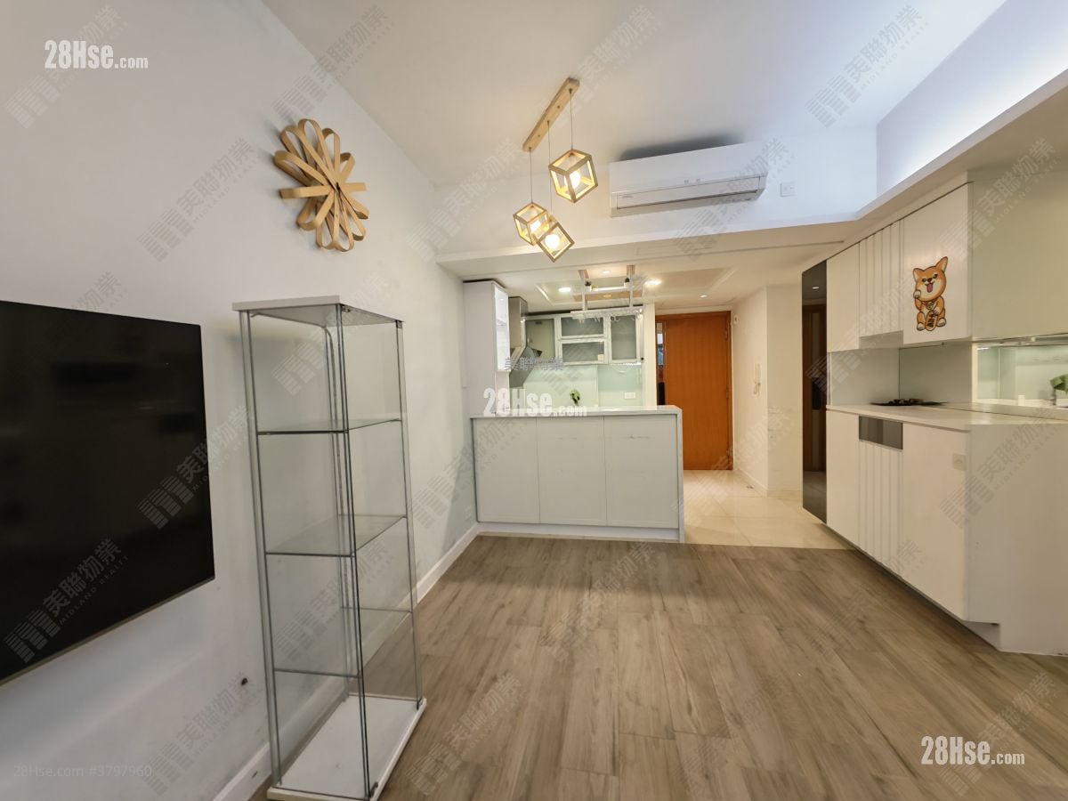 Chelsea Court Sell 1 Bedroom 450 ft²