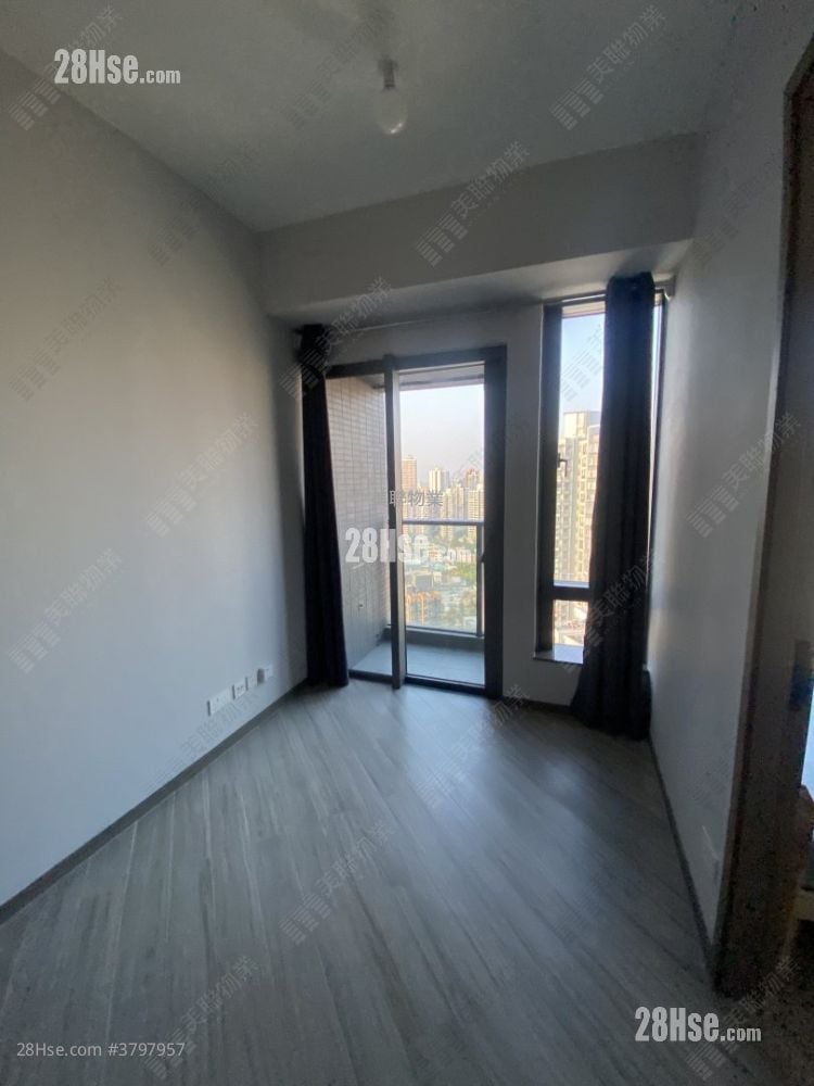 蝶翠峰 租盘 1 房 266 平方尺