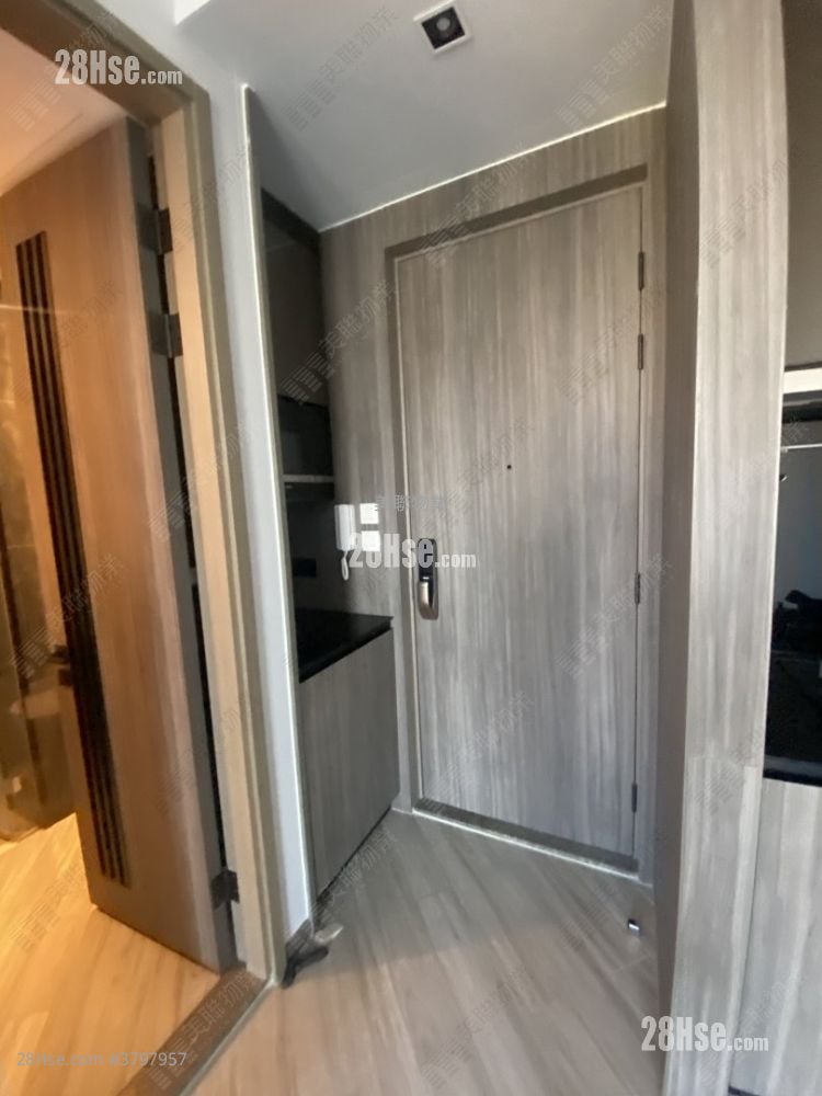 蝶翠峰 租盘 1 房 266 平方尺