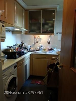 Castello Sell 2 Bedrooms , 1 Bathroom 547 ft²