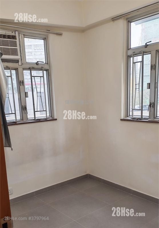 Sang Cheong Building Rental 2 Bedrooms , 1 Bathroom 378 ft²