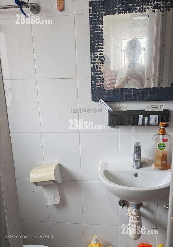 Sang Cheong Building Rental 2 Bedrooms , 1 Bathroom 378 ft²