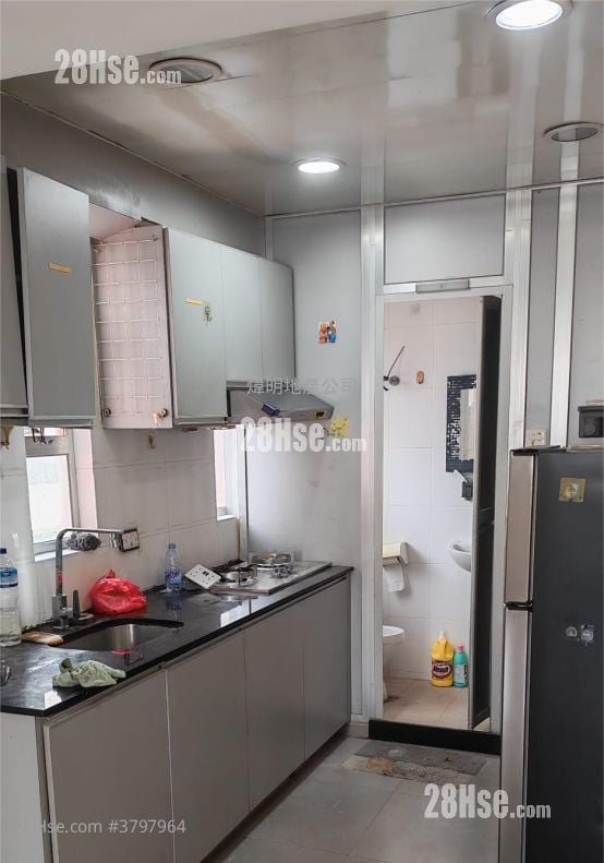 Sang Cheong Building Rental 2 Bedrooms , 1 Bathroom 378 ft²