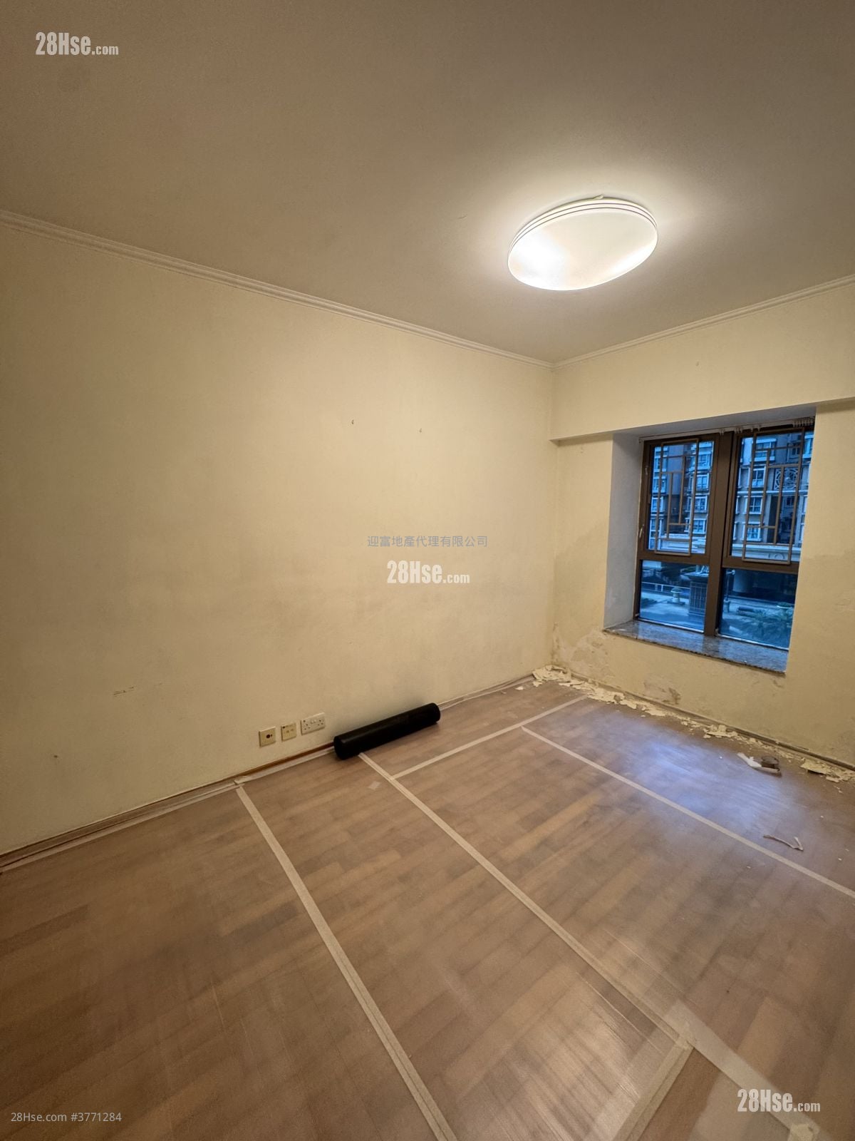 海逸豪园 租盘 4 房 , 2 浴室 880 平方尺