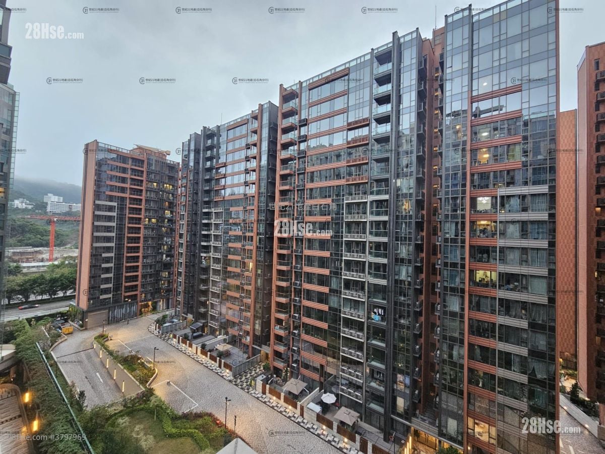 Mayfair By The Sea 8 Rental 2 Bedrooms , 1 Bathroom 490 ft²