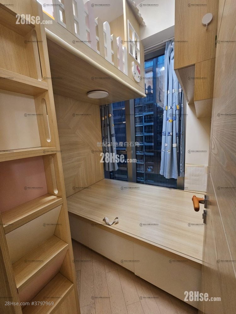 Mayfair By The Sea 8 Rental 2 Bedrooms , 1 Bathroom 490 ft²