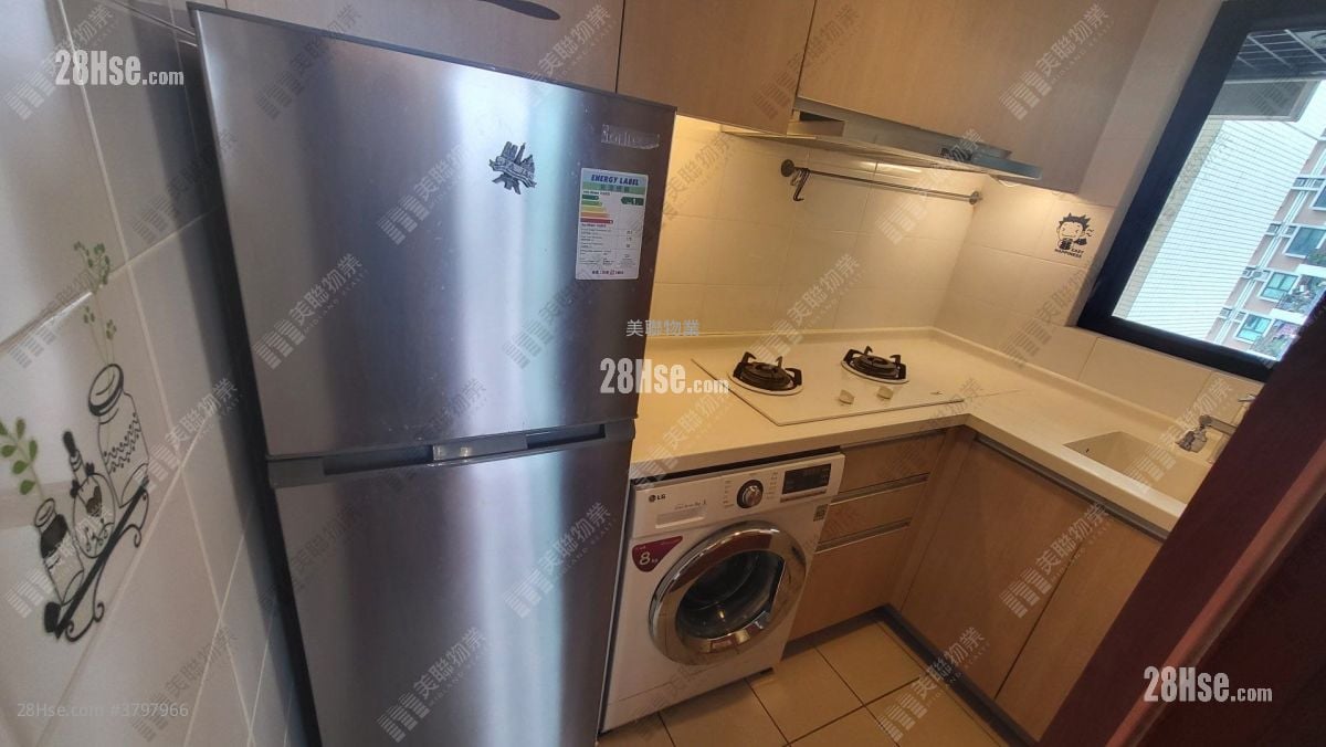 Royal Green Sell 2 Bedrooms 415 ft²